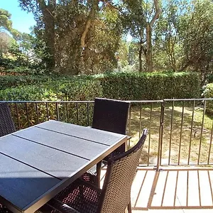 https://calella-golfet-sobremar.topcostabravahotels.com